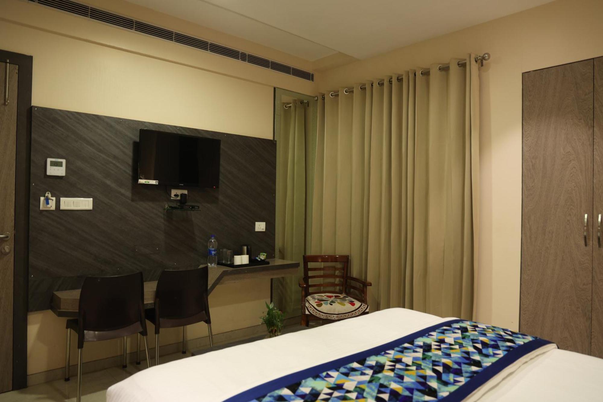Hotel Pinaka Inn Lucknow Exterior photo