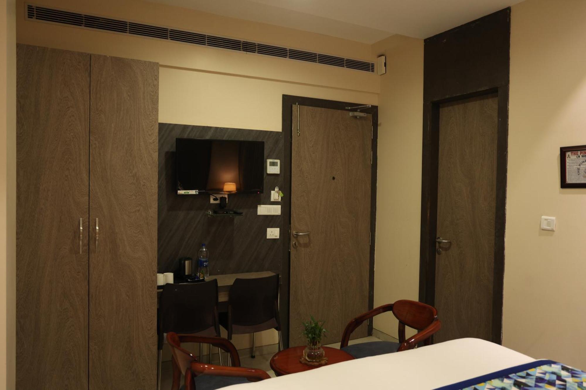 Hotel Pinaka Inn Lucknow Exterior photo